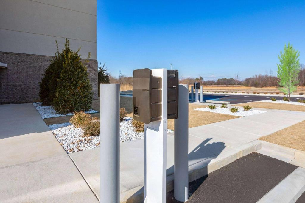 Microtel Inn & Suites by Wyndham Olive Branch