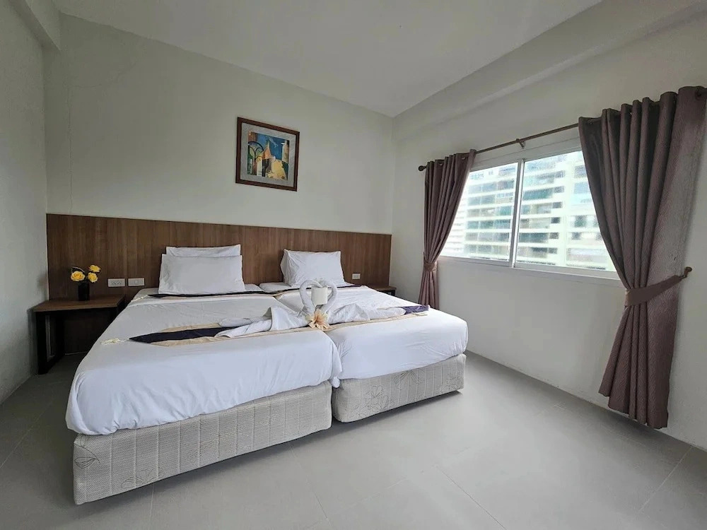PL Residence Hotel Patamnak Soi 3