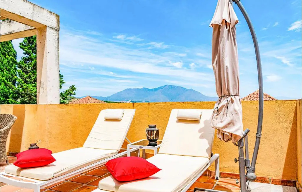 Stunning apartment in Manilva with 3 Bedrooms, WiFi and Outdoor swimming pool