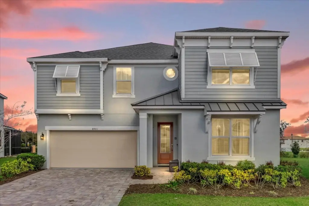 9 Bedrooms 6 Bathrooms Solara 8901 Cb