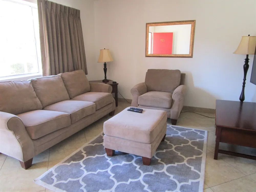 102 -Fully Furnished 1BR Suite-Prime Location! by RedAwning