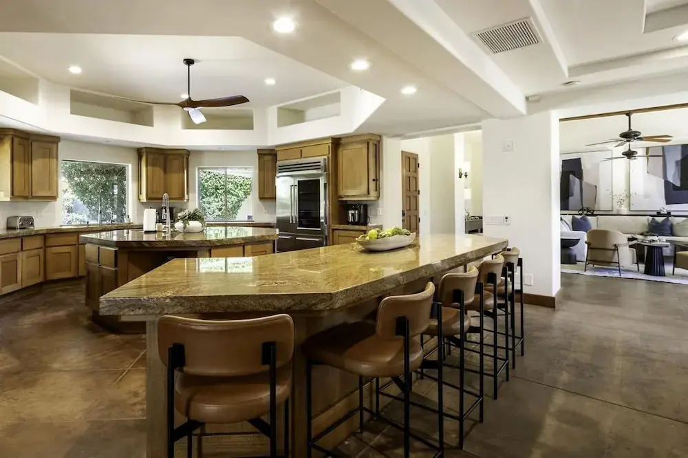 Luxury Living With Game Rooms Poolside Paradise