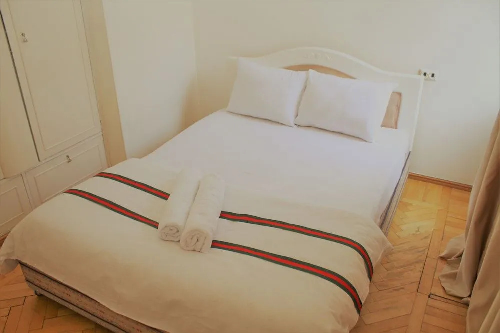 Happy Camper Hostel