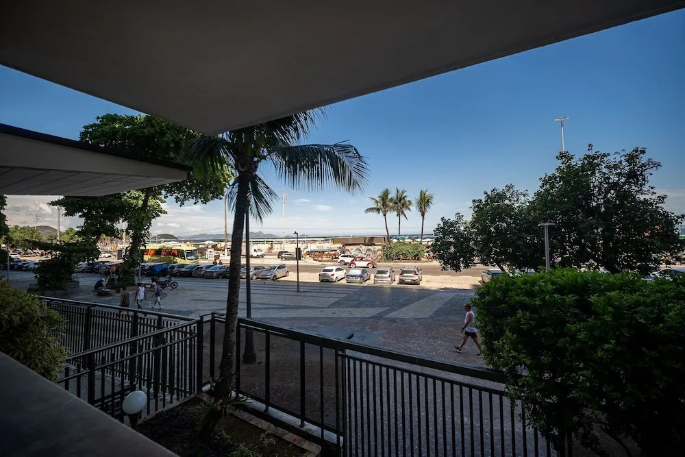 Av. Atlantica 5 Suites, Ocean View, Renovated