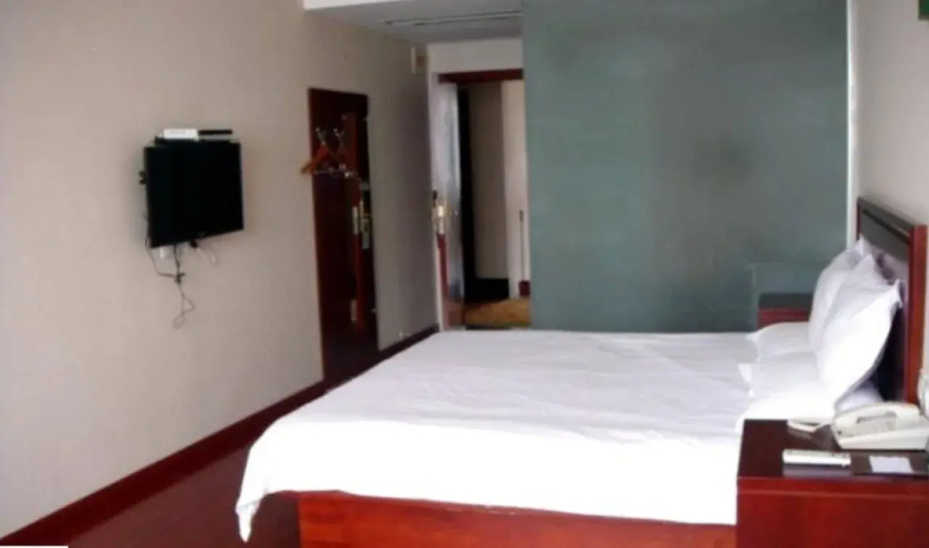 GreenTree Inn Jiangsu Yangzhou Gaoyou China Clothing Town Express Hotel