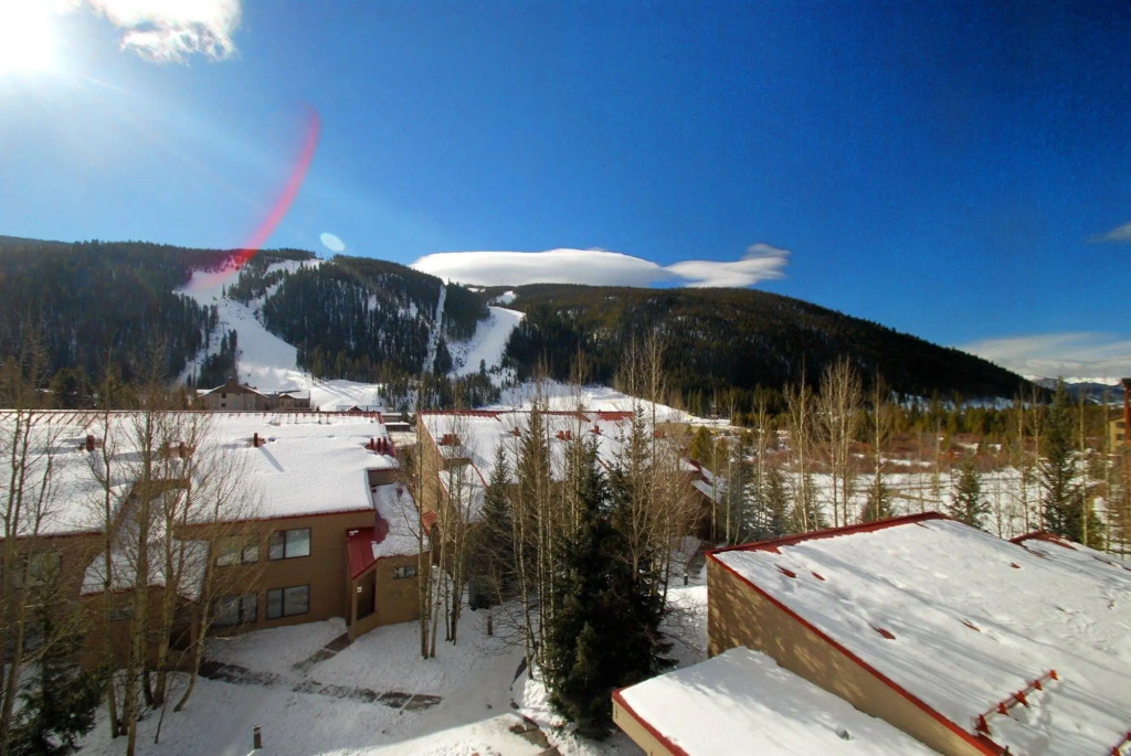 Ski Run Lodge by Key to the Rockies