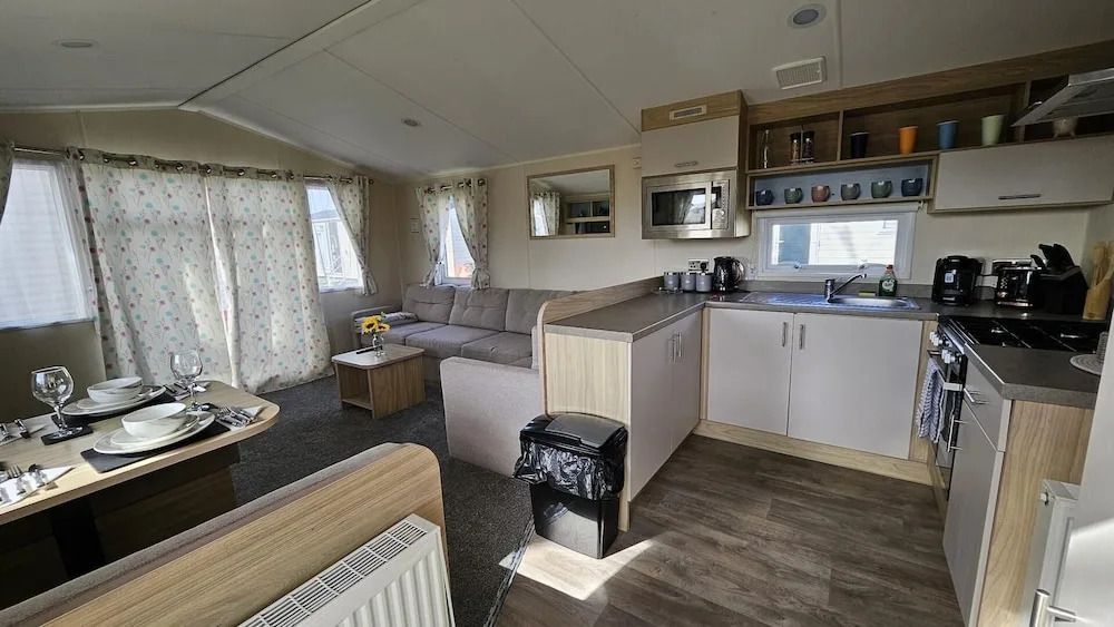 Pura Vida-stunning 2-bed Caravan in Clacton-on-sea