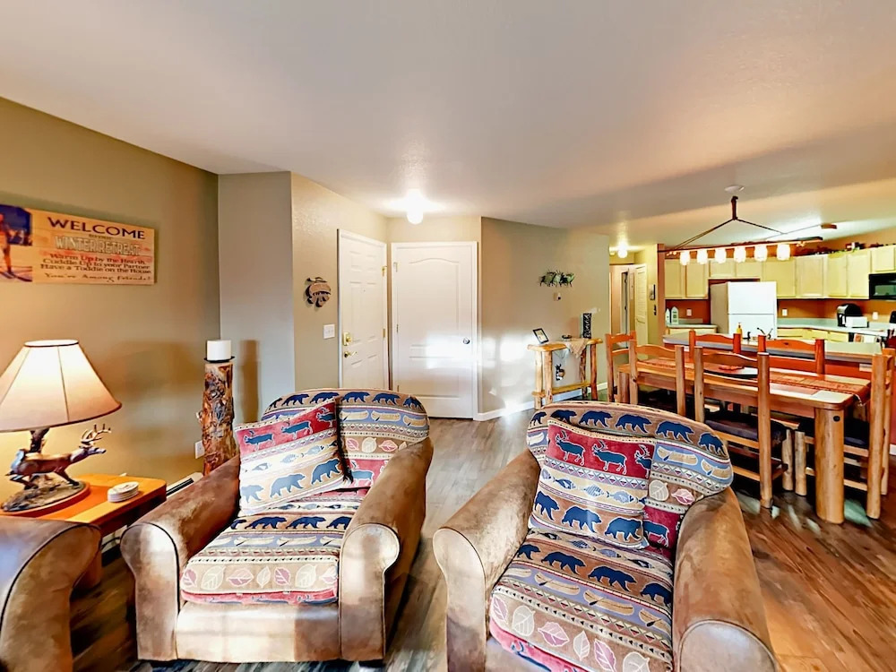 1395 Morgan Ct Condo Unit 702