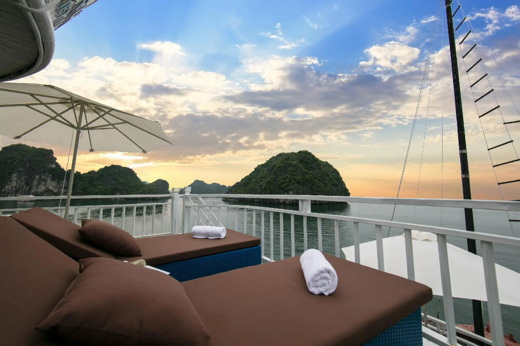 Flamingo Luxury Cruises