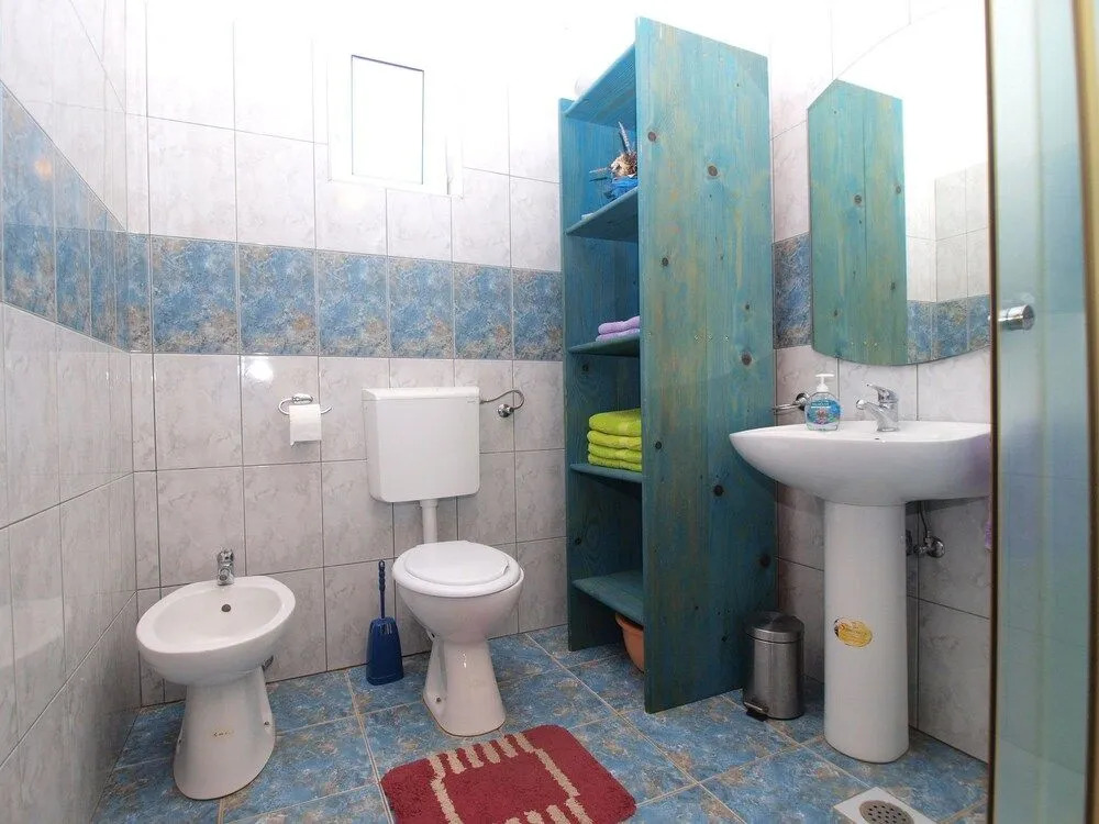 Apartment 1496