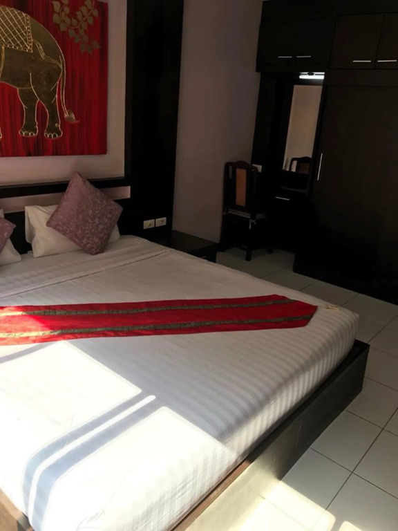 ZIP Hotel & Restaurant