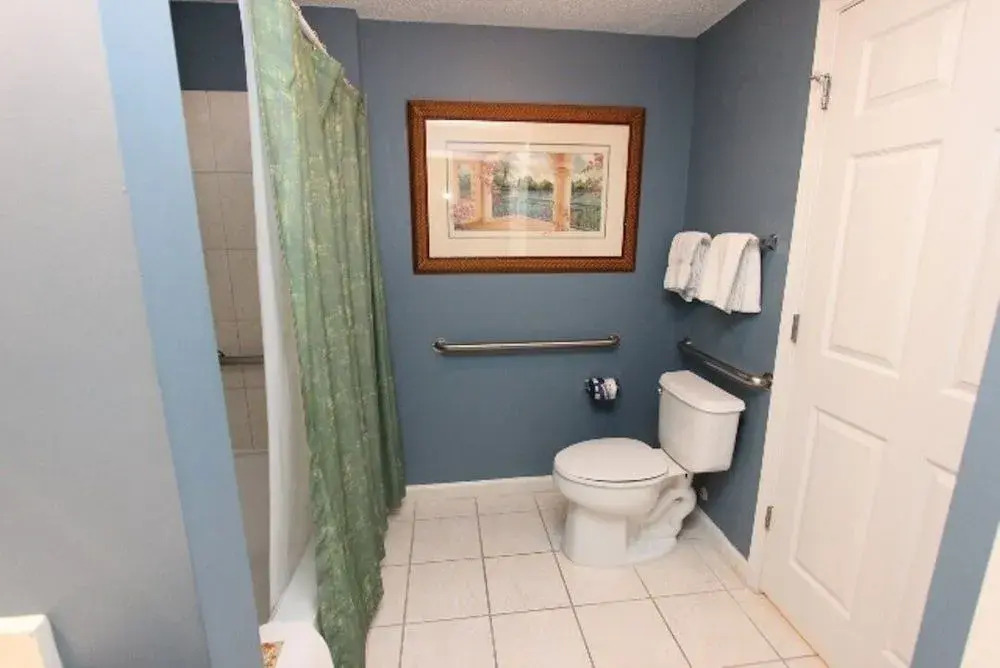 Majestic Sun 707A - 1 Br condo by RedAwning