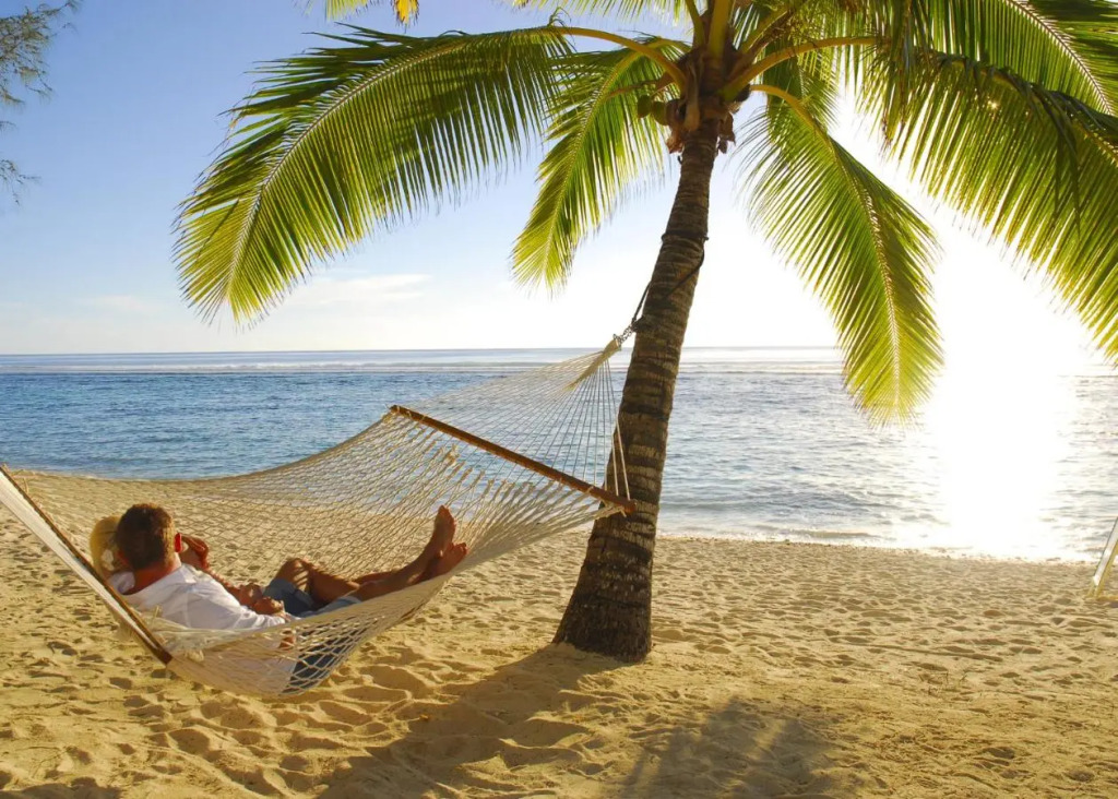 Crown Beach Resort & Spa