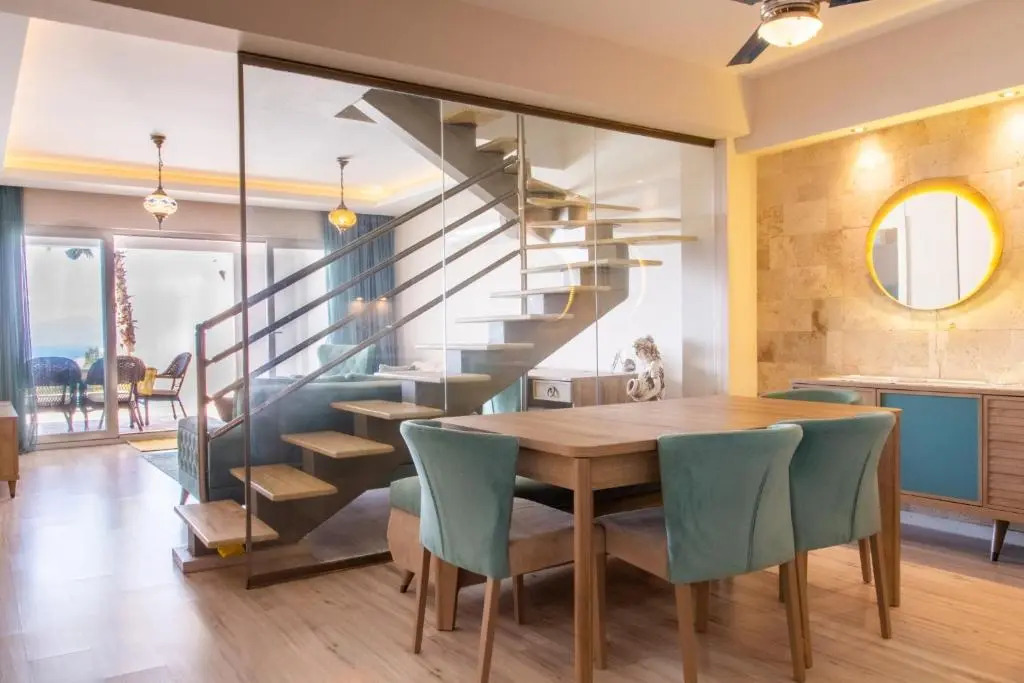 Spacious Flat with Pool in Kusadasi