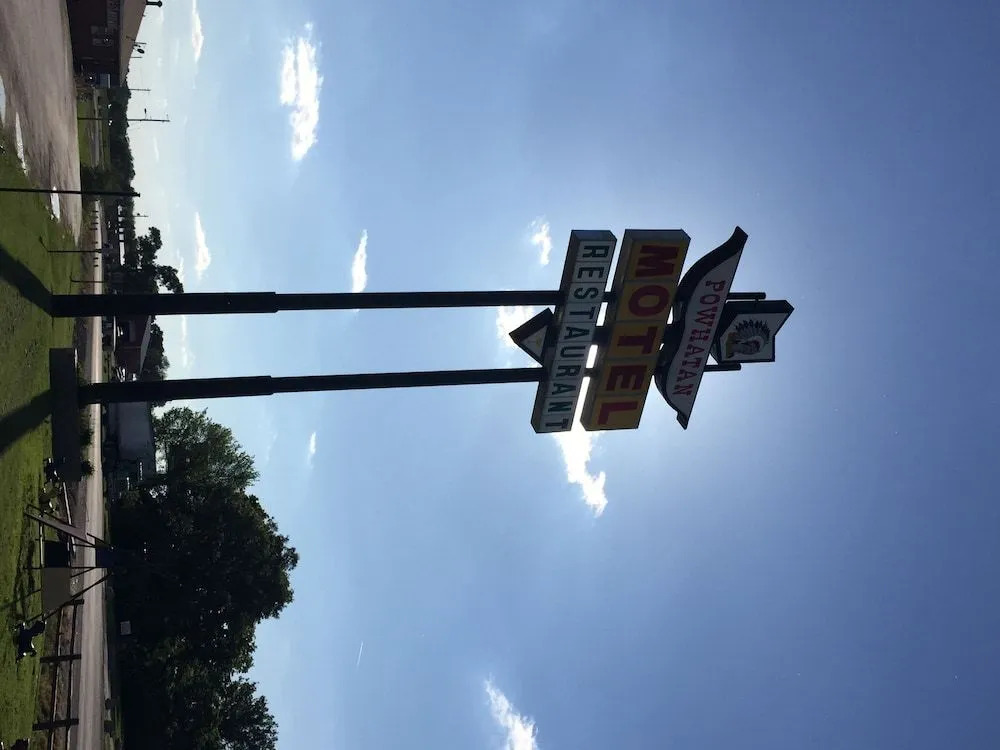 Powhatan Motel