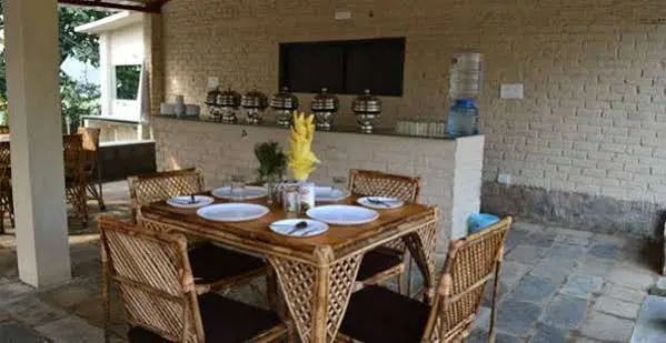 Hotel Corbett Plaza