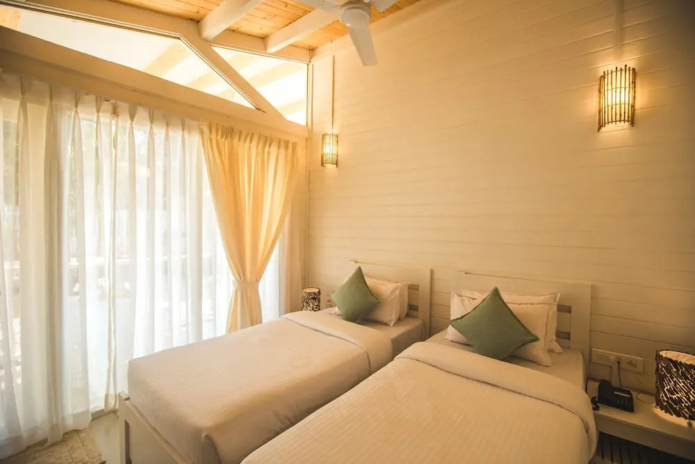 The White Resort