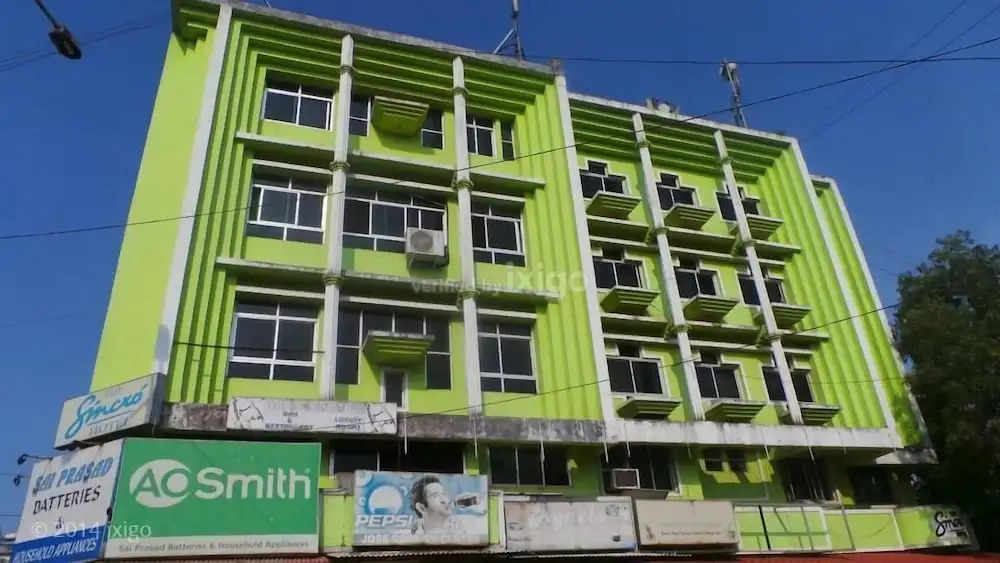 OYO 6988 Hotel Sincro