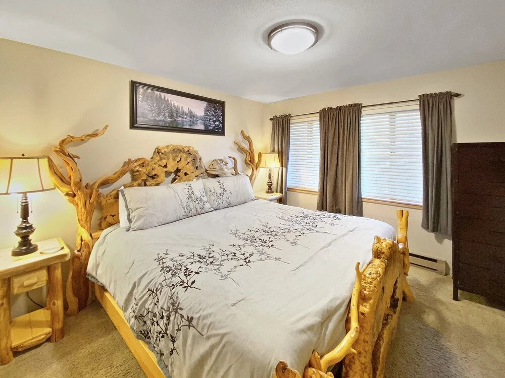 Powderhorn C202 2 Bedroom Condo by RedAwning
