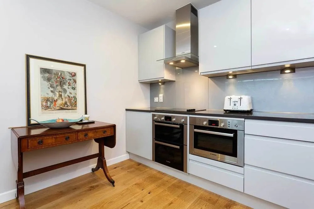 Veeve - Waterfront Flat