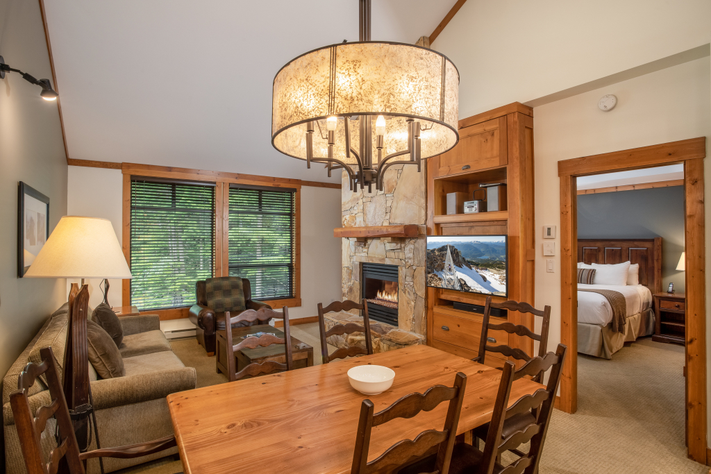 First Tracks Lodge, by Lodging Ovations