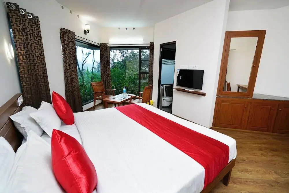 Munnar Breeze