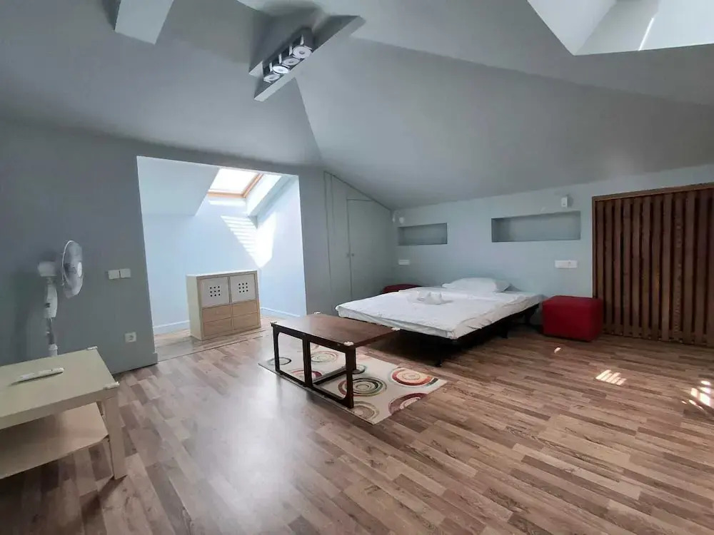 Beachfront Four bedroom Apartment