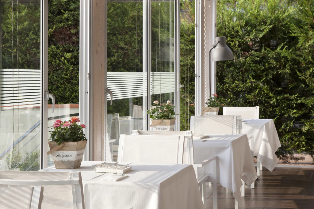 Andris Hotel