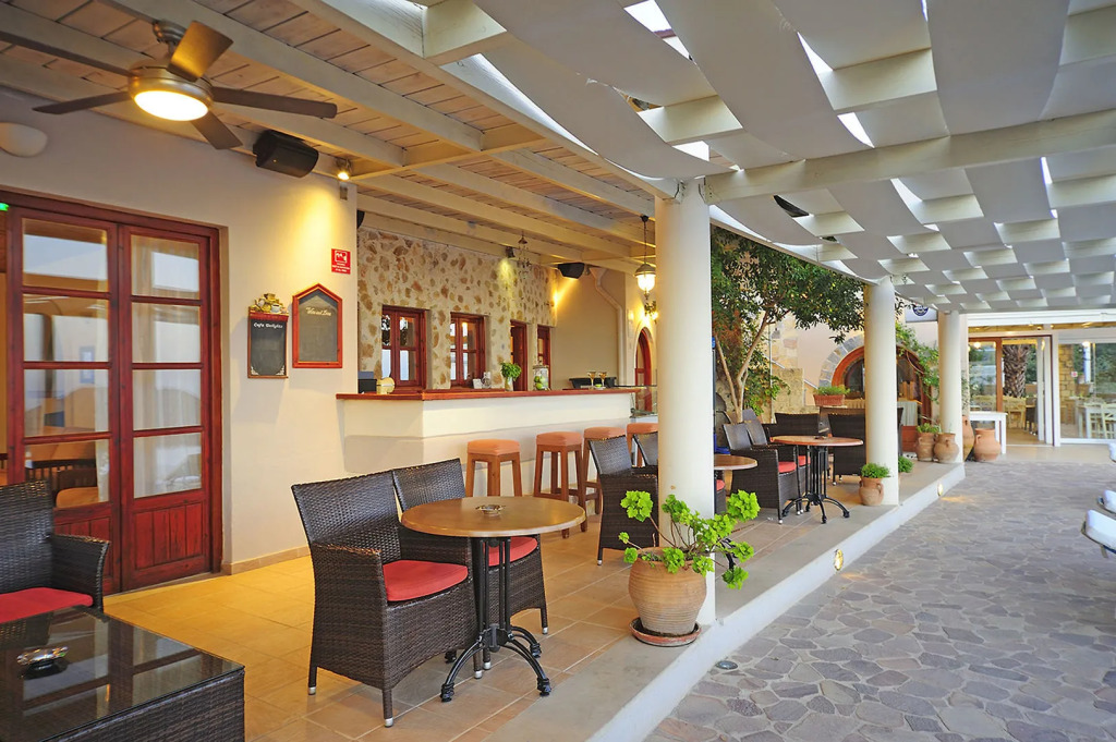 Stefanos Village Hotel