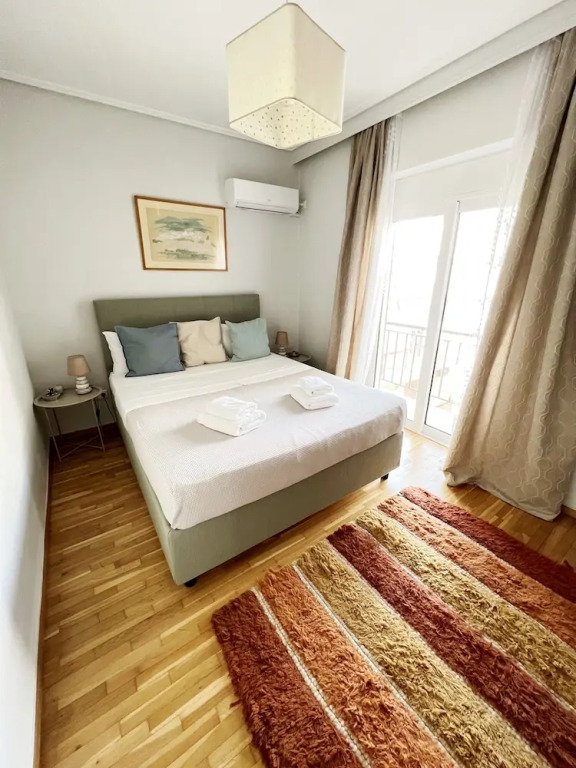 Peaceful Apartment by Flisvos Marina
