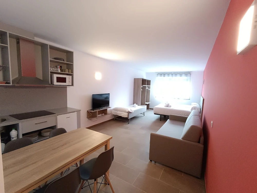 Apartamentos Turísticos Pontepedriña by Bossh! Hotels