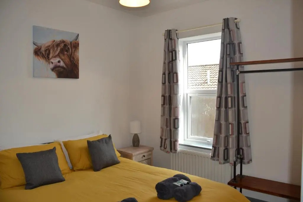 The Moo House - 2 Bedrooms Apartment - Stayseekers