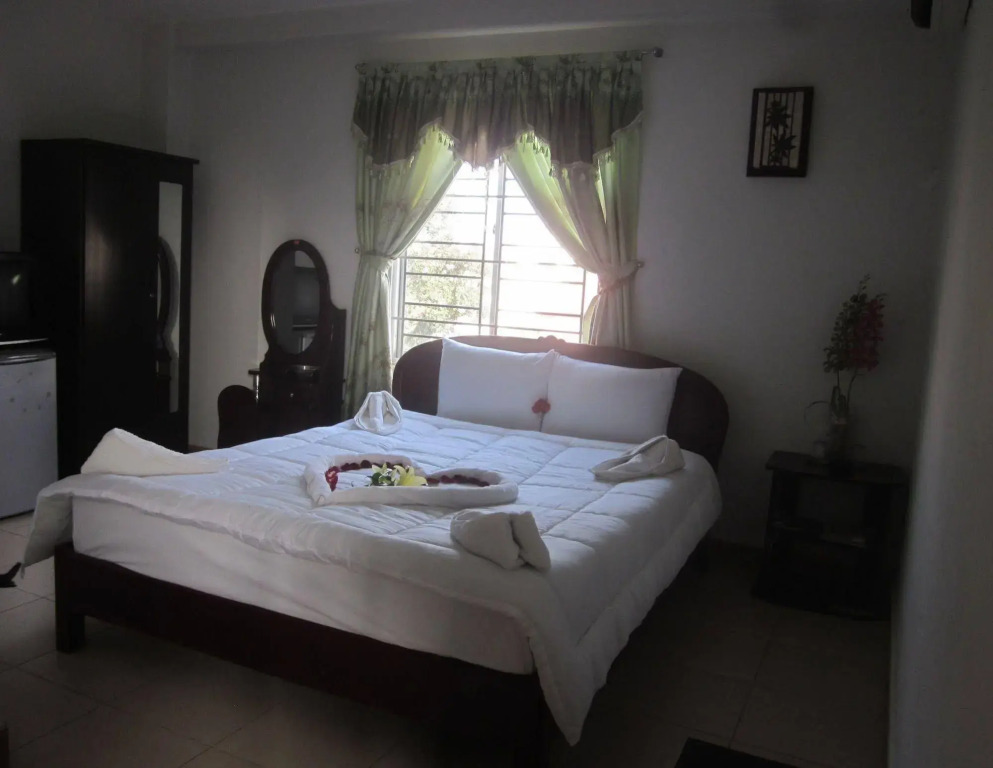 Valentine Hotel