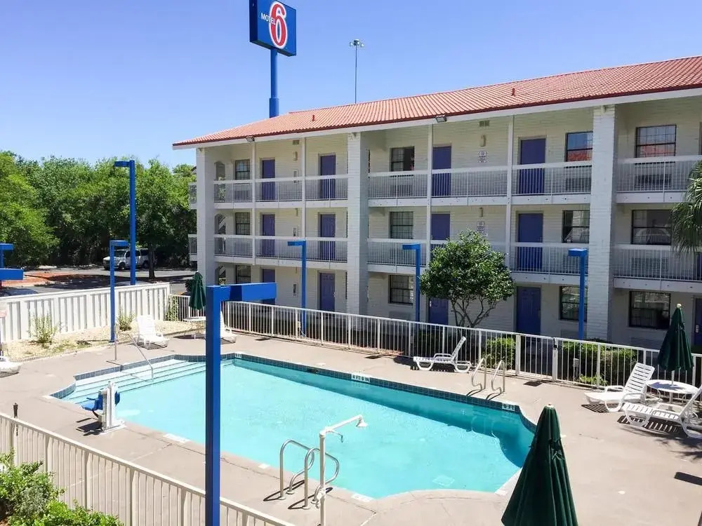 La Quinta Inn Jacksonville Airport North