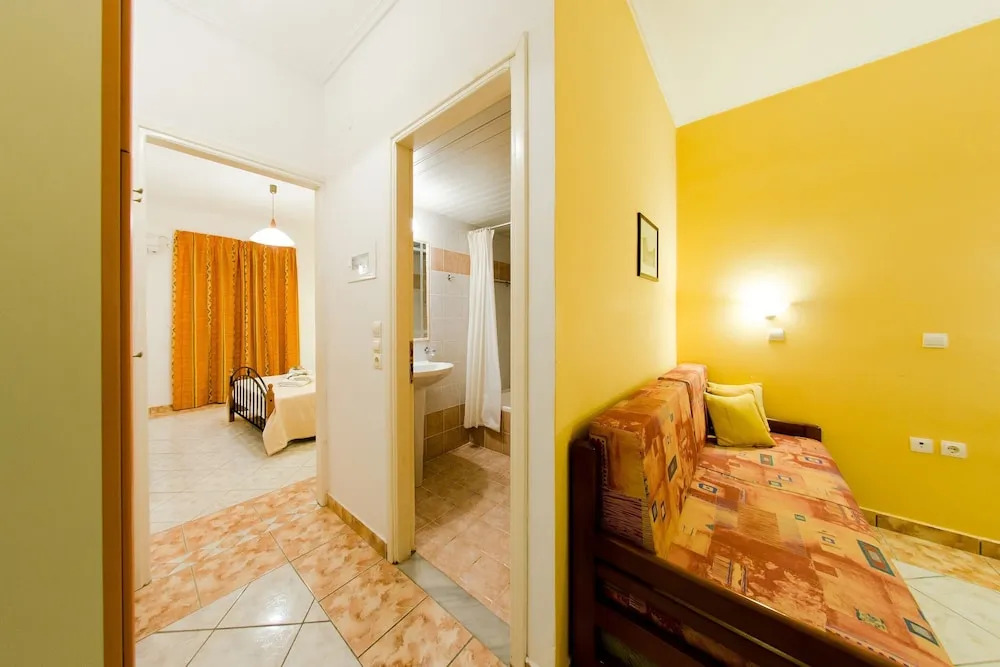 Remezzo Studios & Apartments
