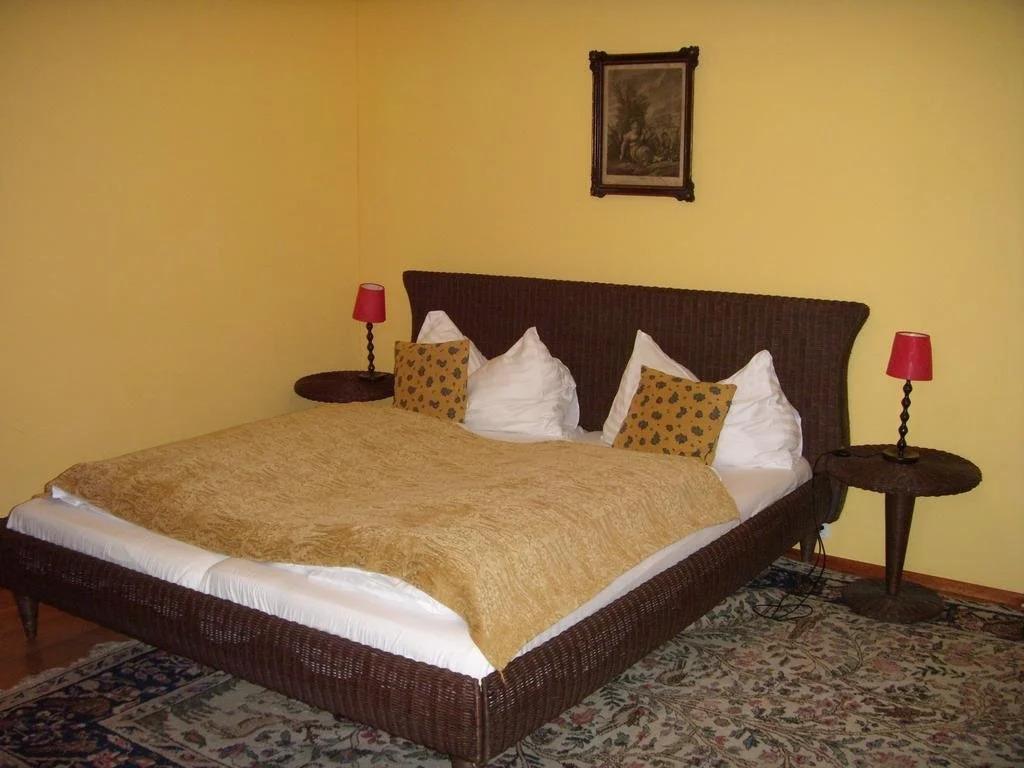 Hotel Nibelungenhof