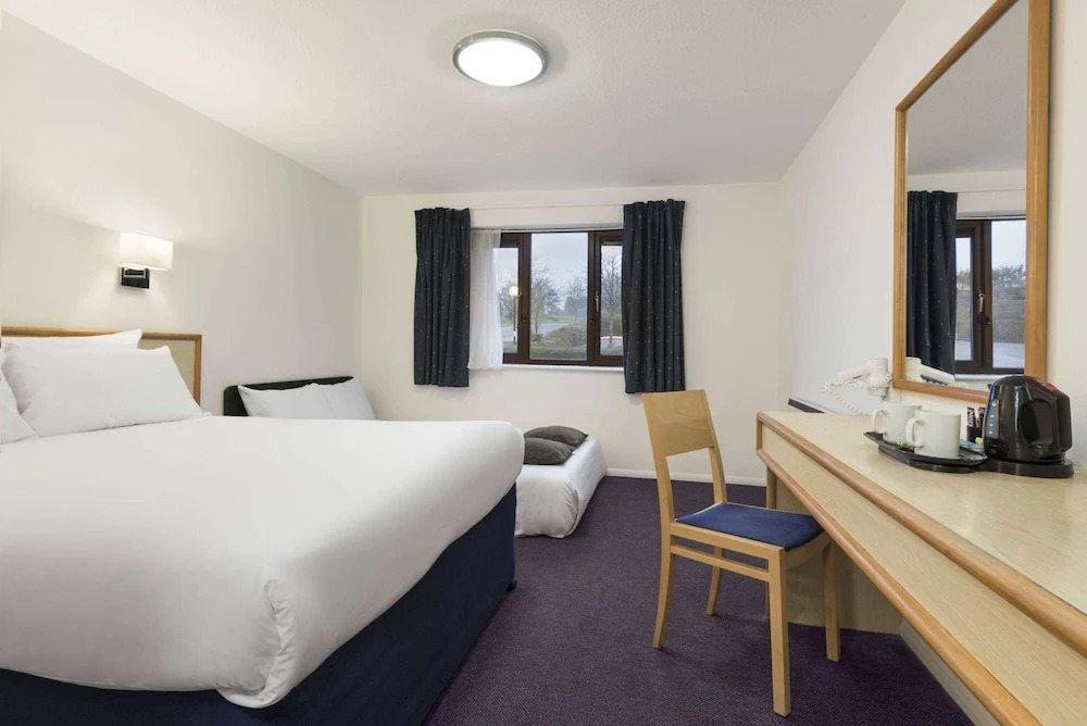 Days Inn Bridgend Cardiff M4