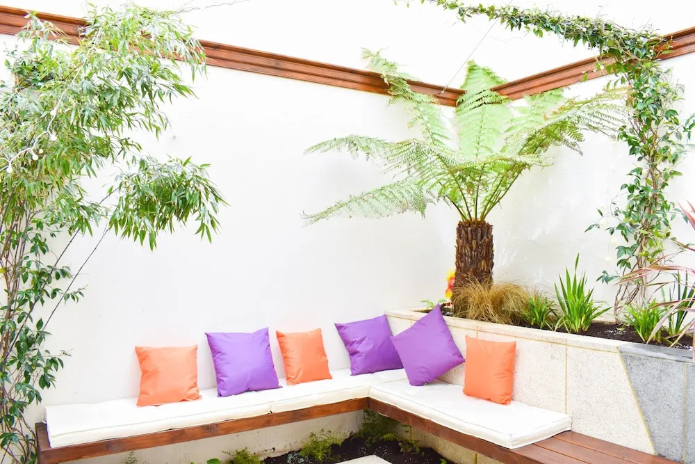 Vibrant and Quirky Garden Flat Central Brighton