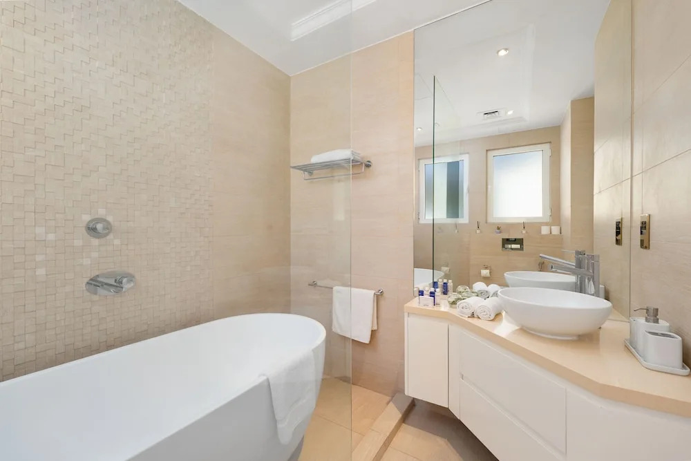 Maison Privee - Ultra-Luxury Villa with Private Pool & Beach on Palm