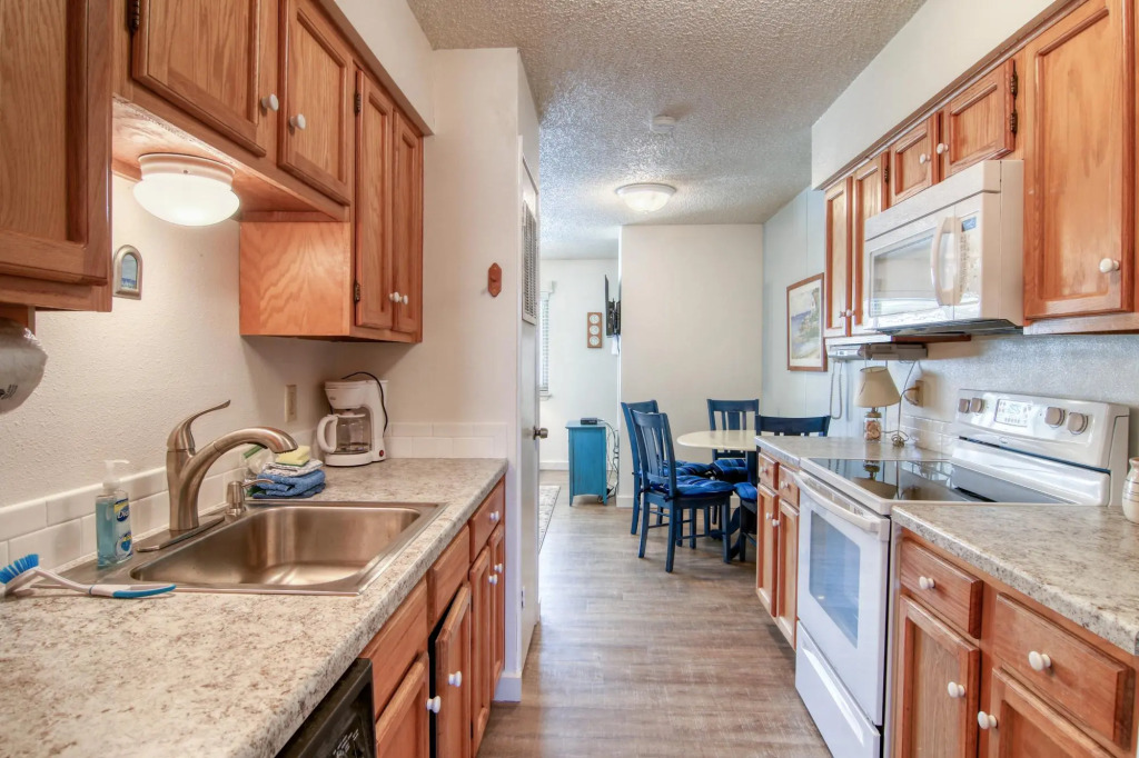 Courtyard #230 in Port Aransas