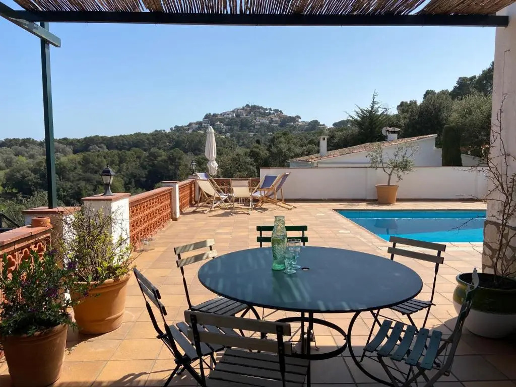 Jolie Villa vue mer - 100km au Nord de Barcelone