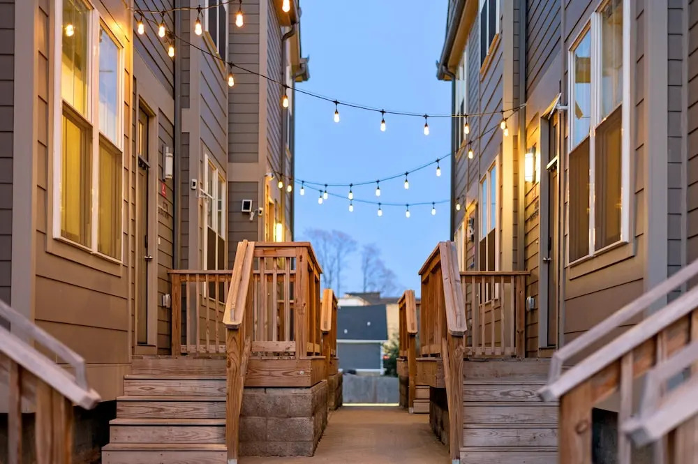 Hart Suite Buyout 2 by Avantstay Two Nashville Town Houses w/ Stunning Amenities & Design
