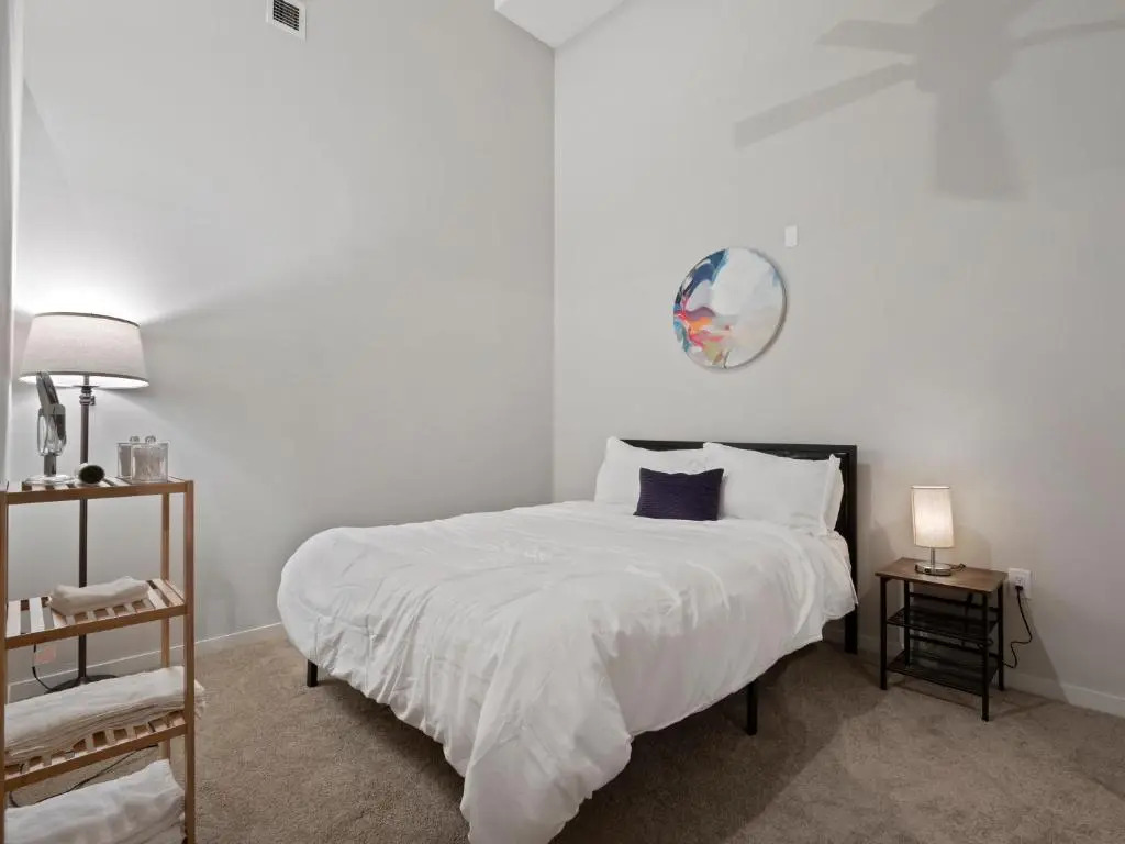 Beautiful Downtown Condo with Amenities Galore 229