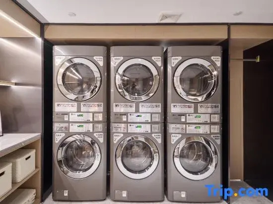JI Hotel (Zhaoqing Seven Star Crags East Gate Plaza Hengyu City)