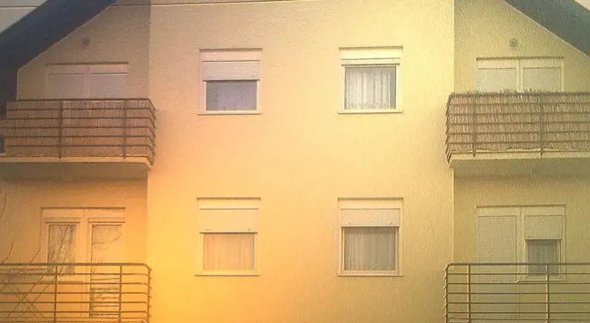 Villa Mondo