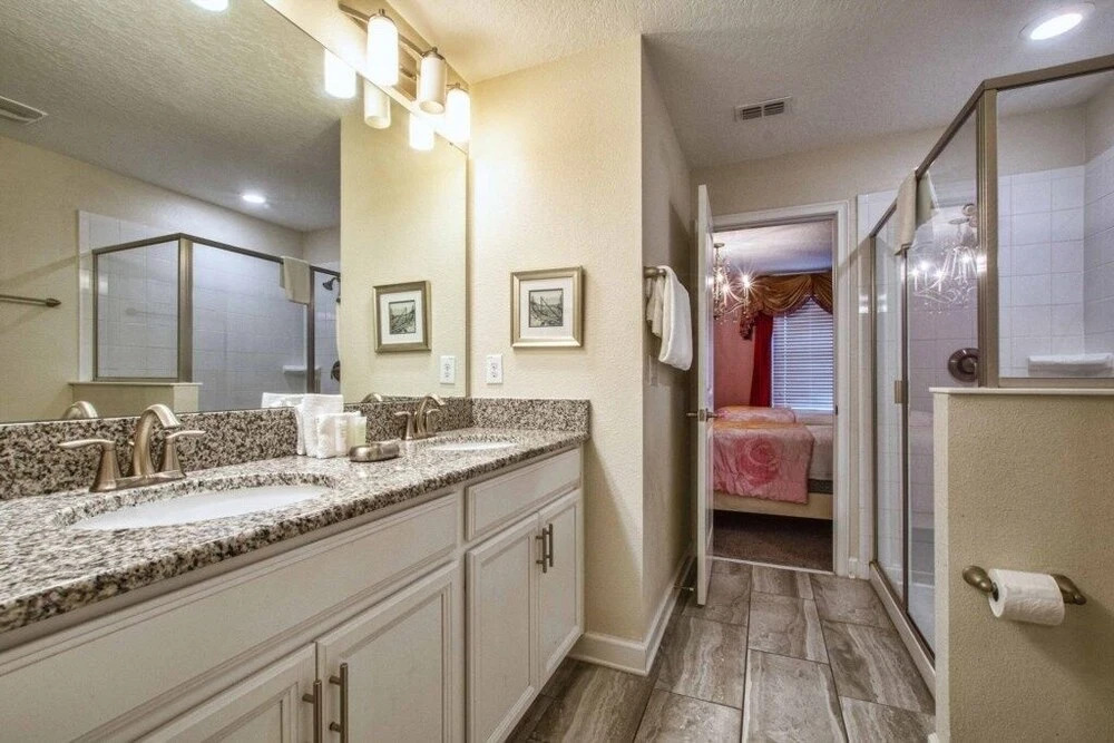 Large Family Home Full Of Amenities -4919cg 9 Bedroom Home