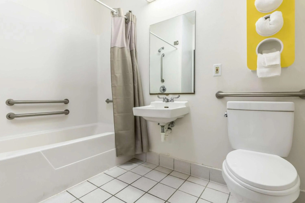 Motel 6-Indianapolis, IN - Southport