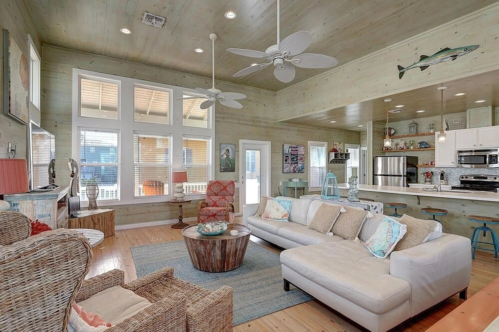 Playin' Hookie 5 Bedroom Home by Redawning