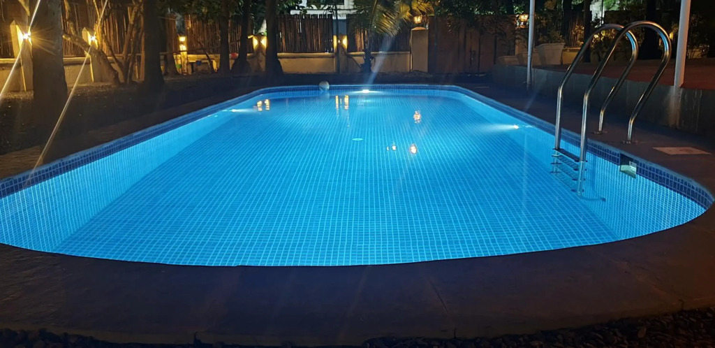 GR Stays WHITE HOUSE 4bhk Private Pool Villa in Calangute