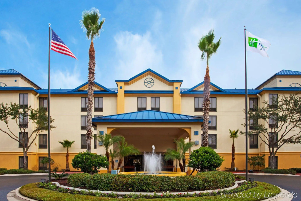 Holiday Inn Express Hotel & Suites Jacksonville-South by IHG